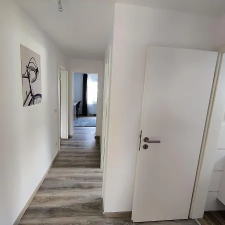 Comfy Apartment In Koenigswinter With Terrace *