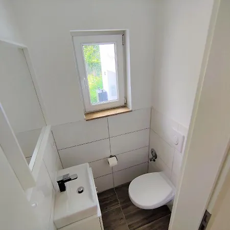 Comfy Apartment In Koenigswinter With Terrace Апартаменты *