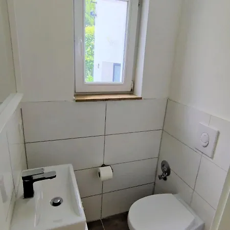 Comfy Apartment In Koenigswinter With Terrace *